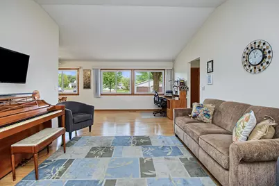 3774 Goodwin Avenue N, Oakdale, MN 55128 - Photo 10