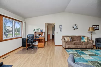 3774 Goodwin Avenue N, Oakdale, MN 55128 - Photo 8
