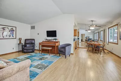3774 Goodwin Avenue N, Oakdale, MN 55128 - Photo 6