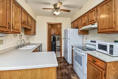 3774 Goodwin Avenue N, Oakdale, MN 55128 - Photo 16