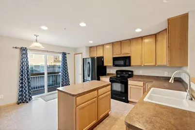 899 Ledgestone, Mahtomedi, MN 55115 - Photo 8