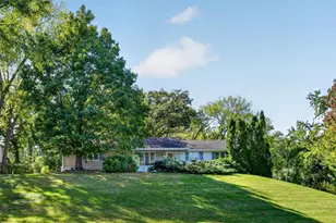405 Unique Dr, Burnsville, MN 55337 - Photo 1