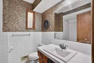 405 Unique Dr, Burnsville, MN 55337 - Photo 22