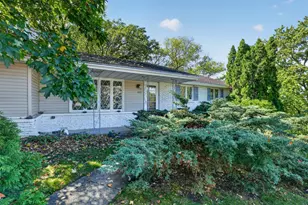 405 Unique Dr, Burnsville, MN 55337 - Photo 32