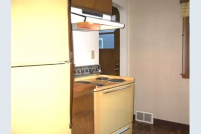 834 Hoyt Avenue W, Saint Paul, MN 55117 - Photo 10