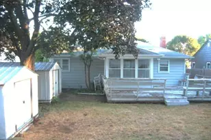 834 Hoyt Ave W, Saint Paul, MN 55117 - Photo 2