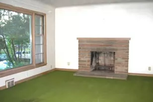 834 Hoyt Ave W, Saint Paul, MN 55117 - Photo 4