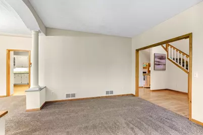 2413 Bridle Creek Trail, Chanhassen, MN 55317 - Photo 4