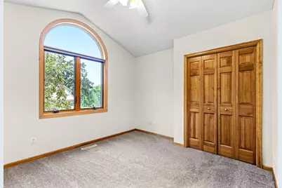 2413 Bridle Creek Trail, Chanhassen, MN 55317 - Photo 22