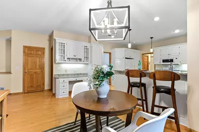 2413 Bridle Creek Trail, Chanhassen, MN 55317 - Photo 12