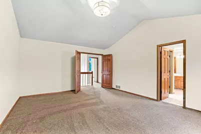 2413 Bridle Creek Trail, Chanhassen, MN 55317 - Photo 18