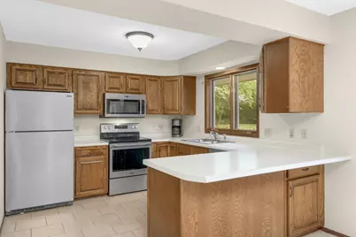 5220 Cottonwood Lane N, Plymouth, MN 55442 - Photo 8