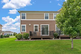 18328 Glastonbury Dr, Lakeville, MN 55044 - Photo 4