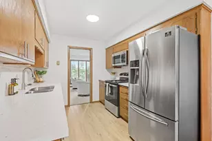 10225 Jersey Ave, Chaska, MN 55318 - Photo 8