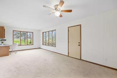 10225 Jersey Avenue, Chaska, MN 55318 - Photo 18