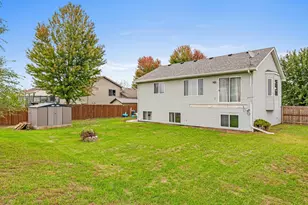 23368 Jonquil St NW, Saint Francis, MN 55070 - Photo 22