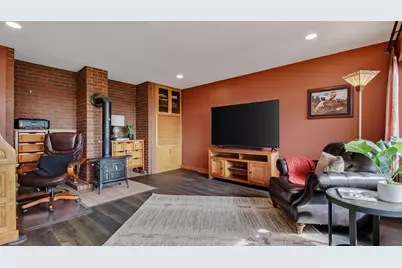 E445 Woodridge Drive, Eau Claire, WI 54701 - Photo 14