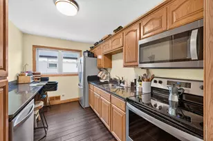 1518 Pacific St, Saint Paul, MN 55106 - Photo 8