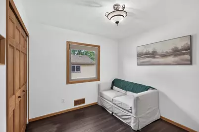 1518 Pacific Street, Saint Paul, MN 55106 - Photo 10