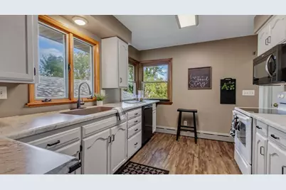 2137 14th Street, Eau Claire, WI 54703 - Photo 6