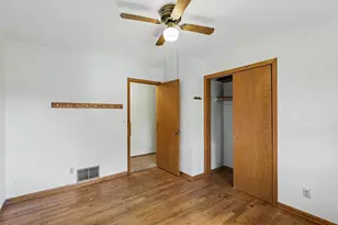997 Arbogast St, Shoreview, MN 55126 - Photo 12