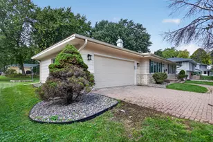 10132 Johnson Ave S, Bloomington, MN 55437 - Photo 24