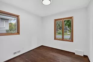 10132 Johnson Ave S, Bloomington, MN 55437 - Photo 16