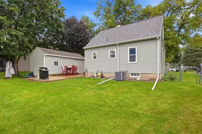 553 Prospect Street NE, Hutchinson, MN 55350 - Photo 16