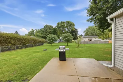 553 Prospect Street NE, Hutchinson, MN 55350 - Photo 14