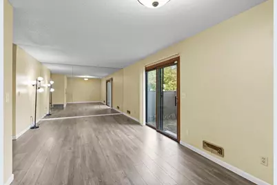 365 E 43rd Street, Minneapolis, MN 55409 - Photo 8