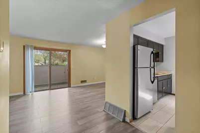 365 E 43rd Street, Minneapolis, MN 55409 - Photo 4