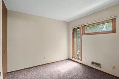 365 E 43rd Street, Minneapolis, MN 55409 - Photo 16
