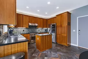 8547 Kirkwood Ln N, Maple Grove, MN 55369 - Photo 4