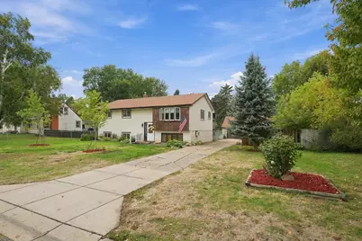 1885 Manton Street, Maplewood, MN 55109 - Photo 6
