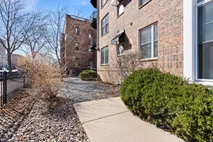 1800 Clinton Ave, Minneapolis, MN 55404 - Photo 4