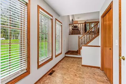 3607 Sussex Place, Minnetonka, MN 55345 - Photo 8