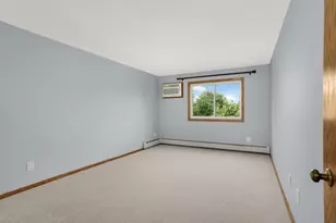 1011 41st Ave NE, Columbia Heights, MN 55421 - Photo 8