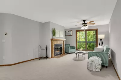 1011 41st Avenue NE #319, Columbia Heights, MN 55421 - Photo 2