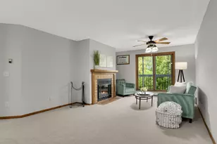 1011 41st Ave NE, Columbia Heights, MN 55421 - Photo 2