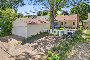 1965 Montana Ave E, Saint Paul, MN 55119 - Photo 34