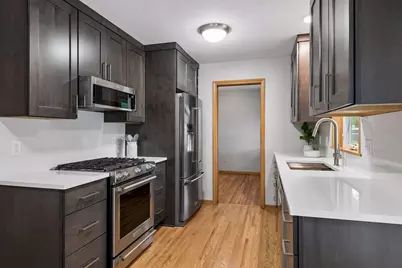 1416 Clarmar Avenue W, Roseville, MN 55113 - Photo 12