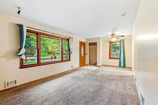 11324 Quinn Street NW, Coon Rapids, MN 55433 - Photo 4