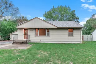 11324 Quinn Street NW, Coon Rapids, MN 55433 - Photo 2
