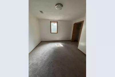 1054 Pacific Street, Saint Paul, MN 55106 - Photo 10