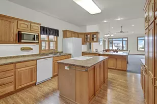 1020 S Oak St, Lake City, MN 55041 - Photo 14