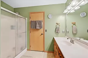 952 S Chestnut St, Belle Plaine, MN 56011 - Photo 14