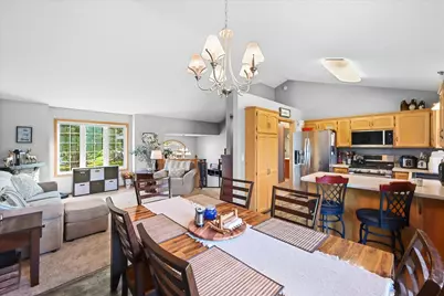 952 S Chestnut Street, Belle Plaine, MN 56011 - Photo 8