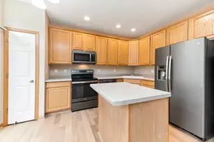 15726 Frisian Ln, Apple Valley, MN 55124 - Photo 36