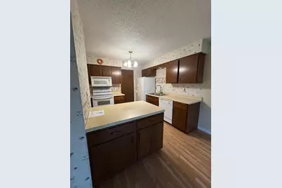 1890 Fox Ridge Drive #B, West Saint Paul, MN 55118 - Photo 2