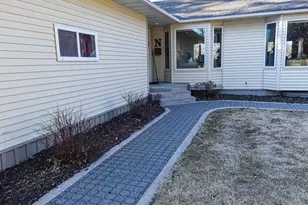 1217 Taft St E, Thief River Falls, MN 56701 - Photo 28